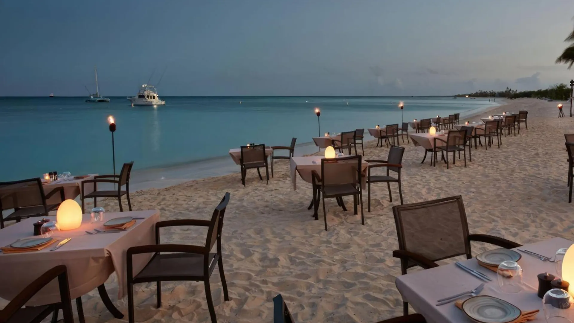 Aruba Marriott Resort & Stellaris Casino Palm Beach 4*,